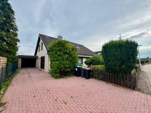 Cadenberge - vollunterkellertes EFH